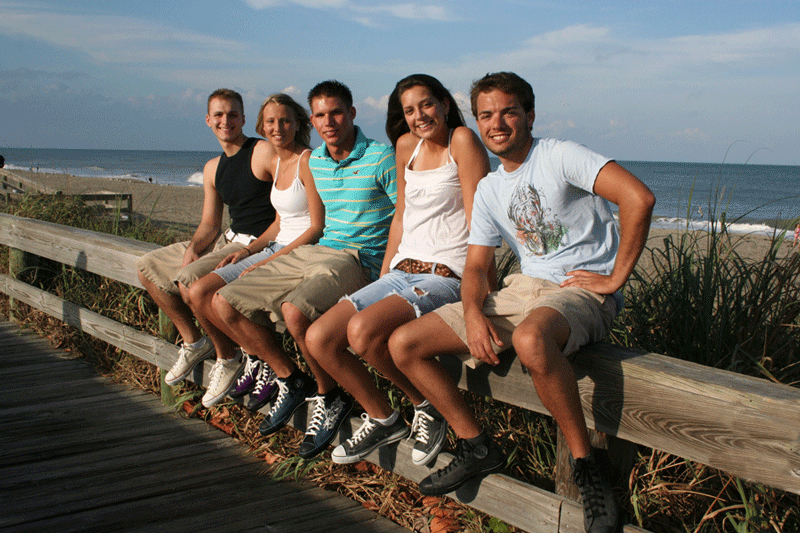 IMG_5935_Fence_Beach_2.gif