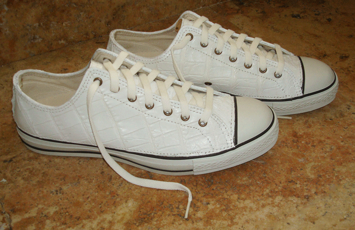 SNEAKERS_ALLIGATOR_WHITE_Lo.gif
